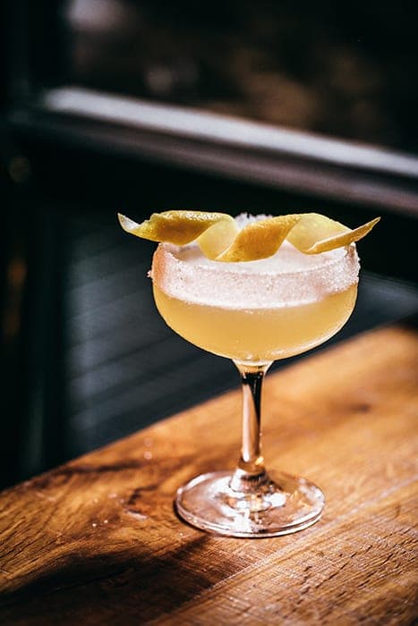 Apple Brandy Cocktail: Without Borders