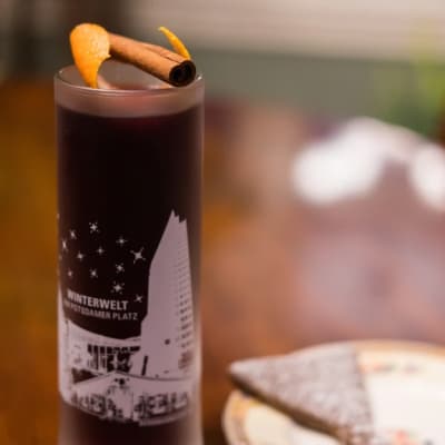 Pomegranate Mulled Wine
