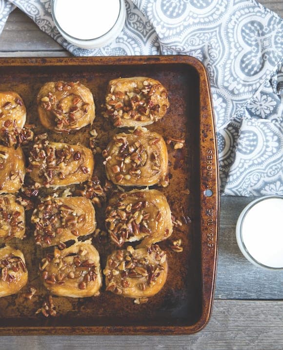 Quick Märzen Pecan Caramel Rolls